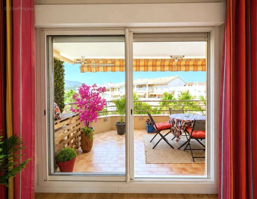 Appartement à HYERES