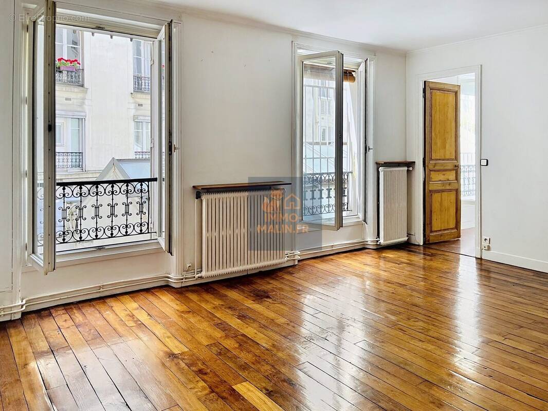 Appartement à PARIS-10E