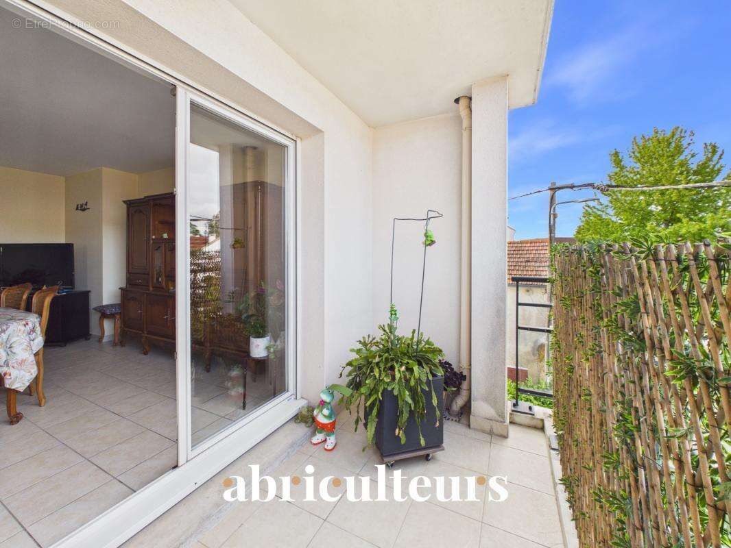 Appartement traversant avec balcon en vente proche du bourg de Saint Sébastien /Loire, (44230) - photo 5