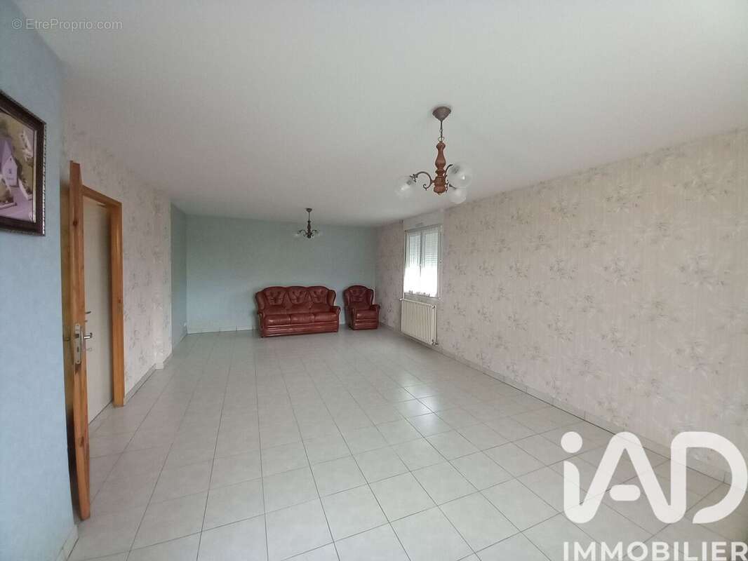 Photo 6 - Maison à VILLAINES-LA-JUHEL