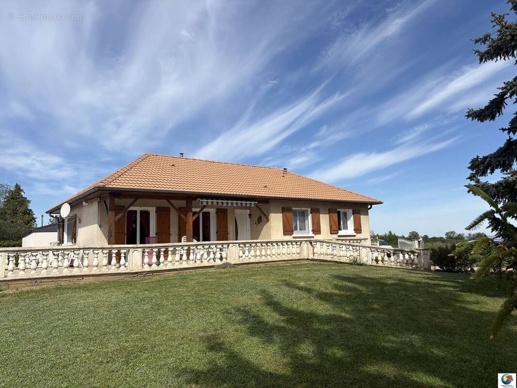 Maison à GRENAY
