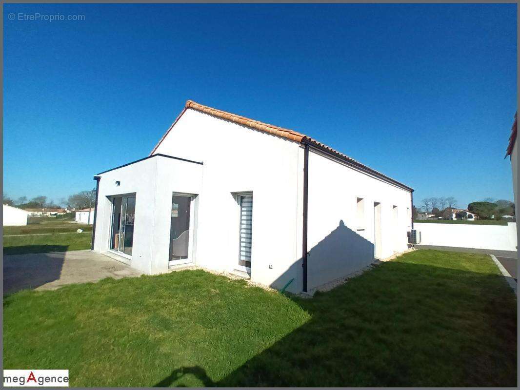 Maison à SOULLANS