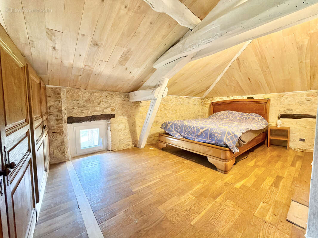 Maison à MONTCABRIER