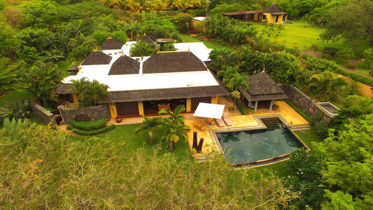 Maison à SAINT-DENIS