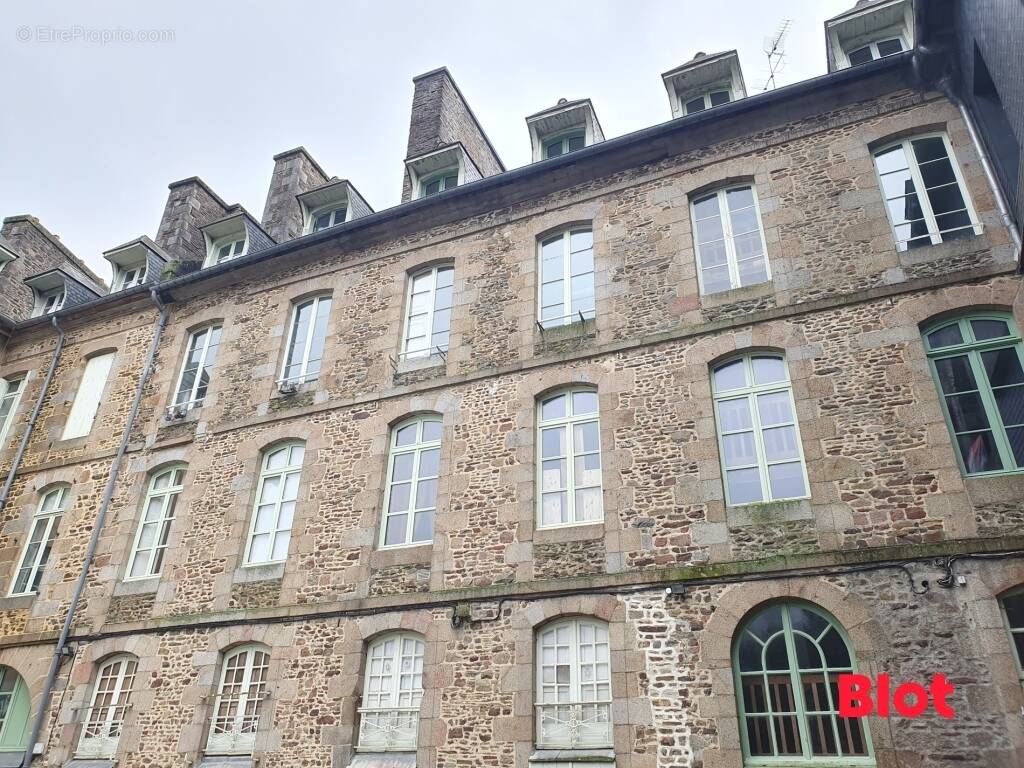 Appartement à FOUGERES