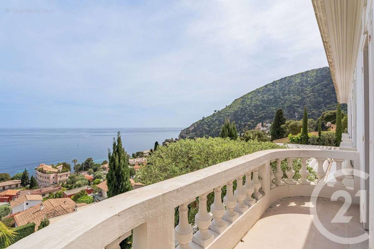 Maison à EZE
