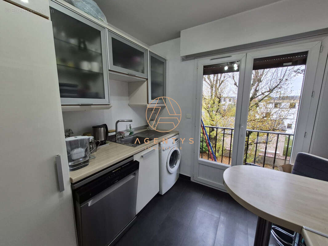 Appartement à LE PERREUX-SUR-MARNE