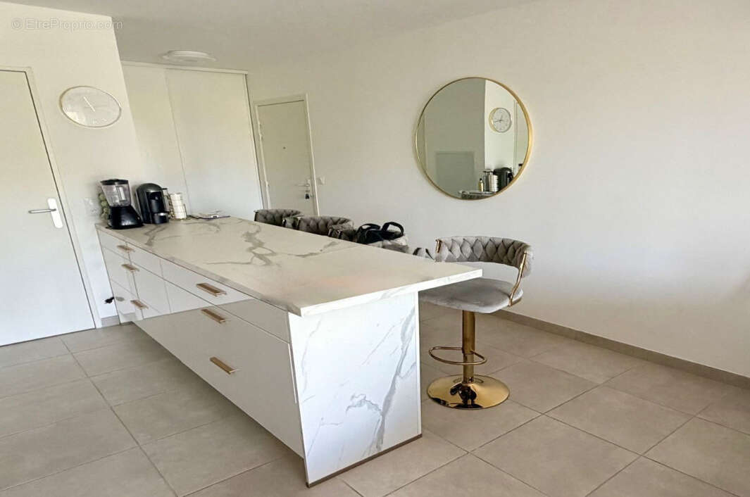 Appartement à ROGNAC