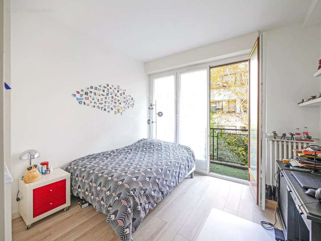 Appartement à NEUILLY-SUR-SEINE
