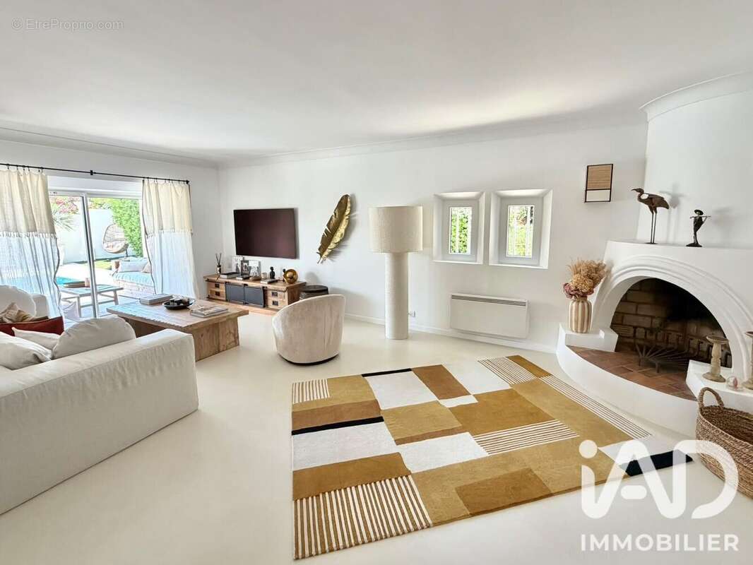 Maison 139 m² à Sainte-Maxime  - photo 3