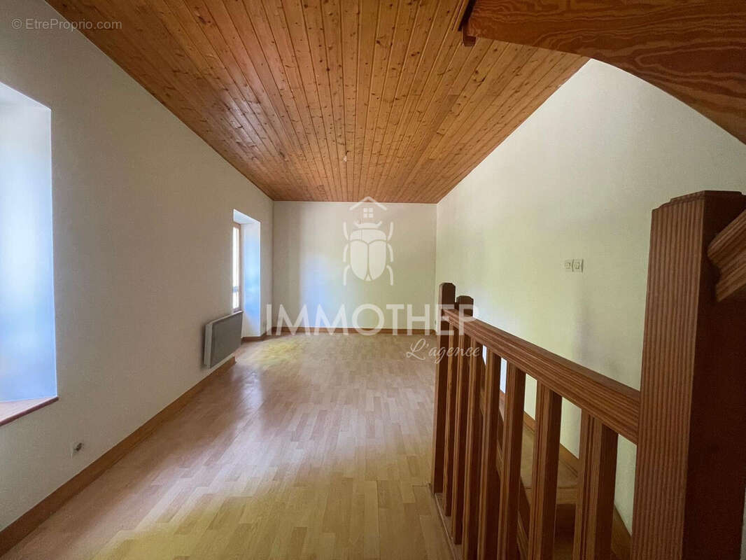 Maison 47 m² à Herbeys  - photo 7