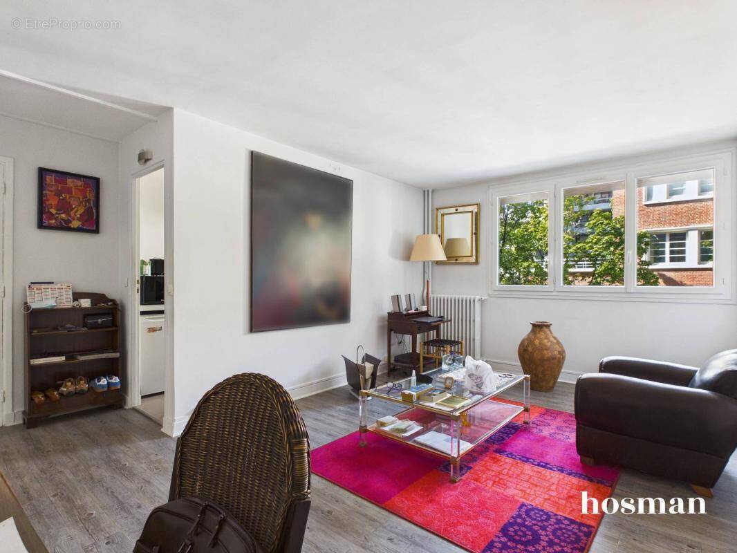 Appartement à PARIS-18E