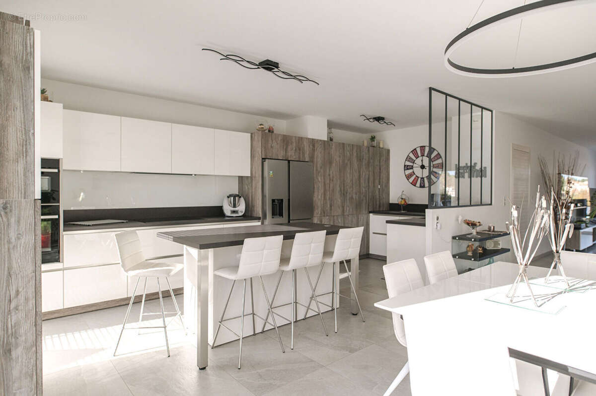 Appartement à SAINT-JEAN-DE-VEDAS