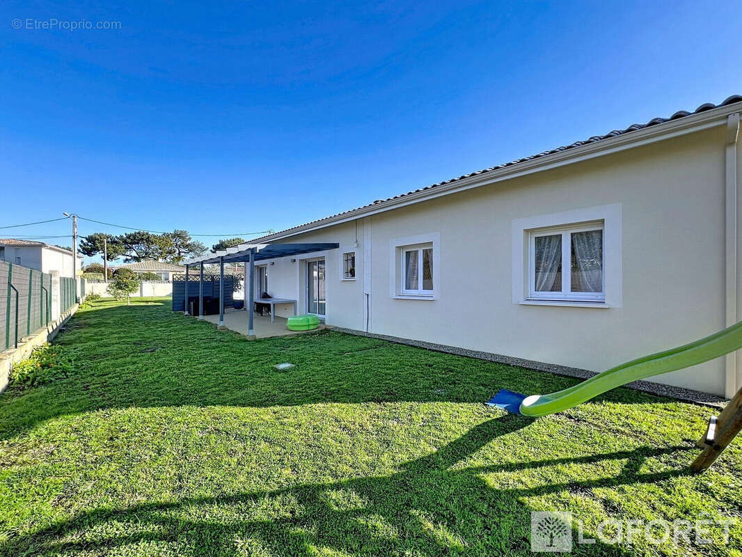 Maison à SAINT-ANDRE-DE-CUBZAC