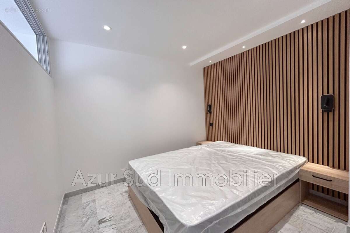 Appartement à VALLAURIS