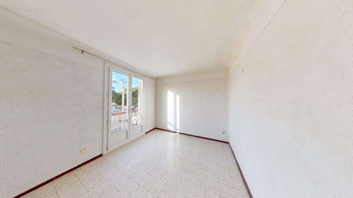 Appartement à PORT-DE-BOUC