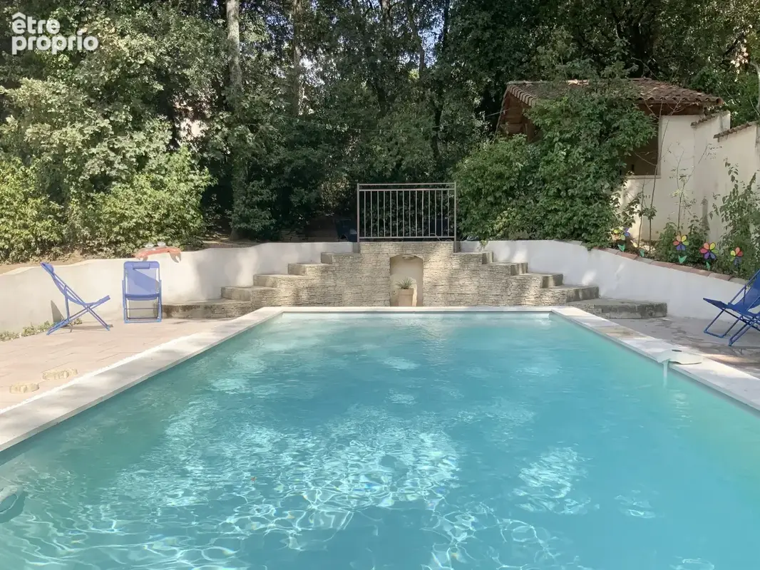 Maison atypique dans un cadre verdoyant avec piscine. - photo 3