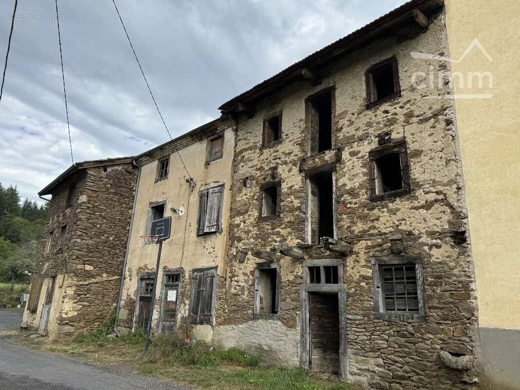 Maison à ARLANC
