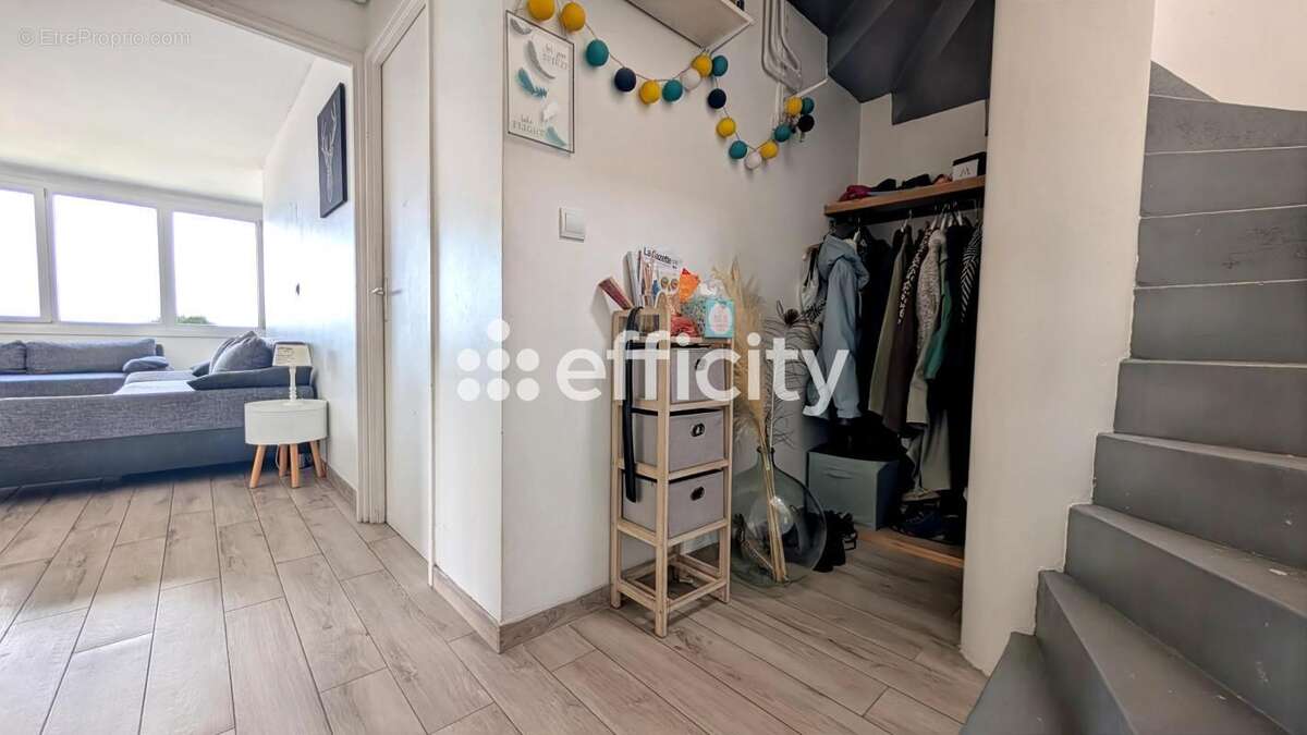 Appartement à TORCY