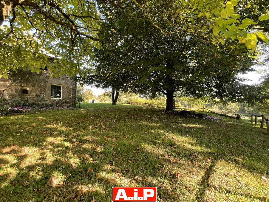 Maison à SAINT-MESMIN