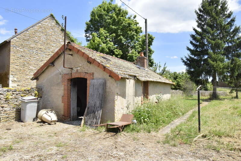 n°6 - Maison à GIVRY