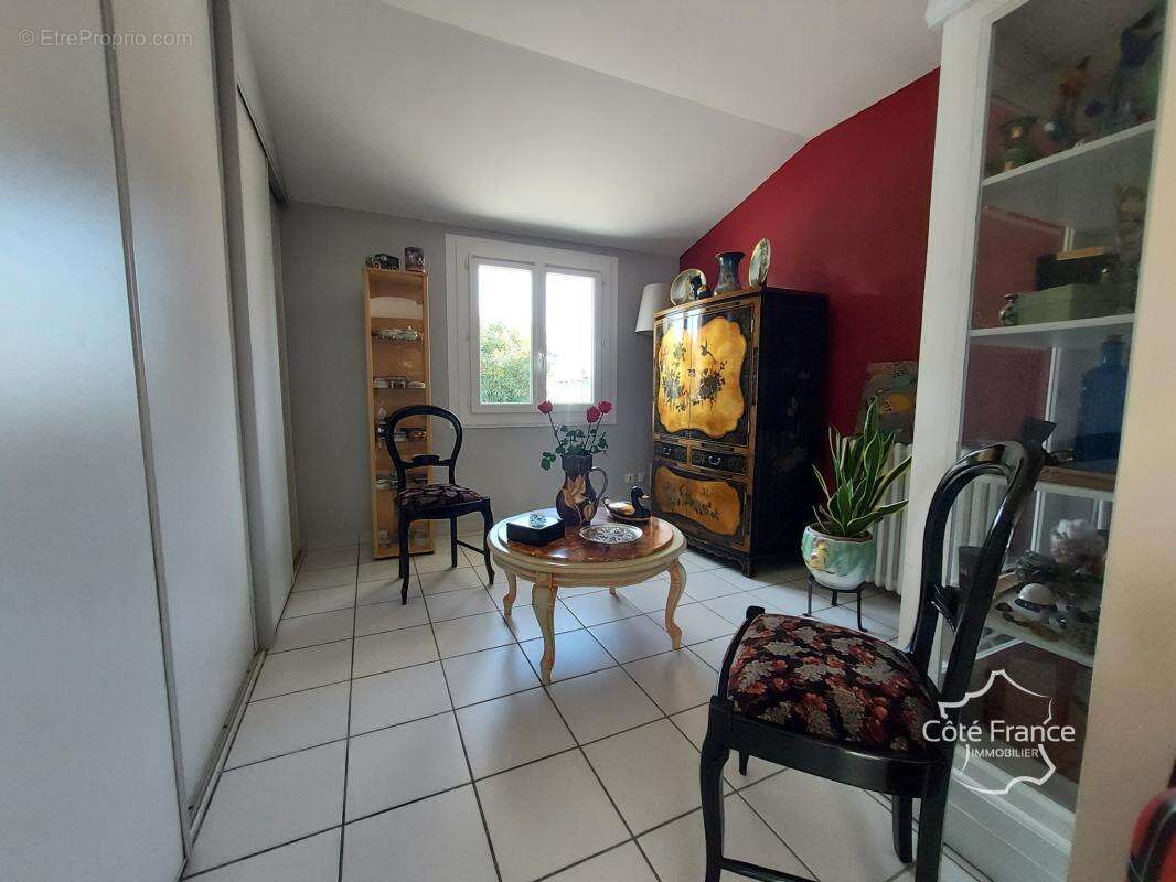 Maison à LAMOTHE-LANDERRON