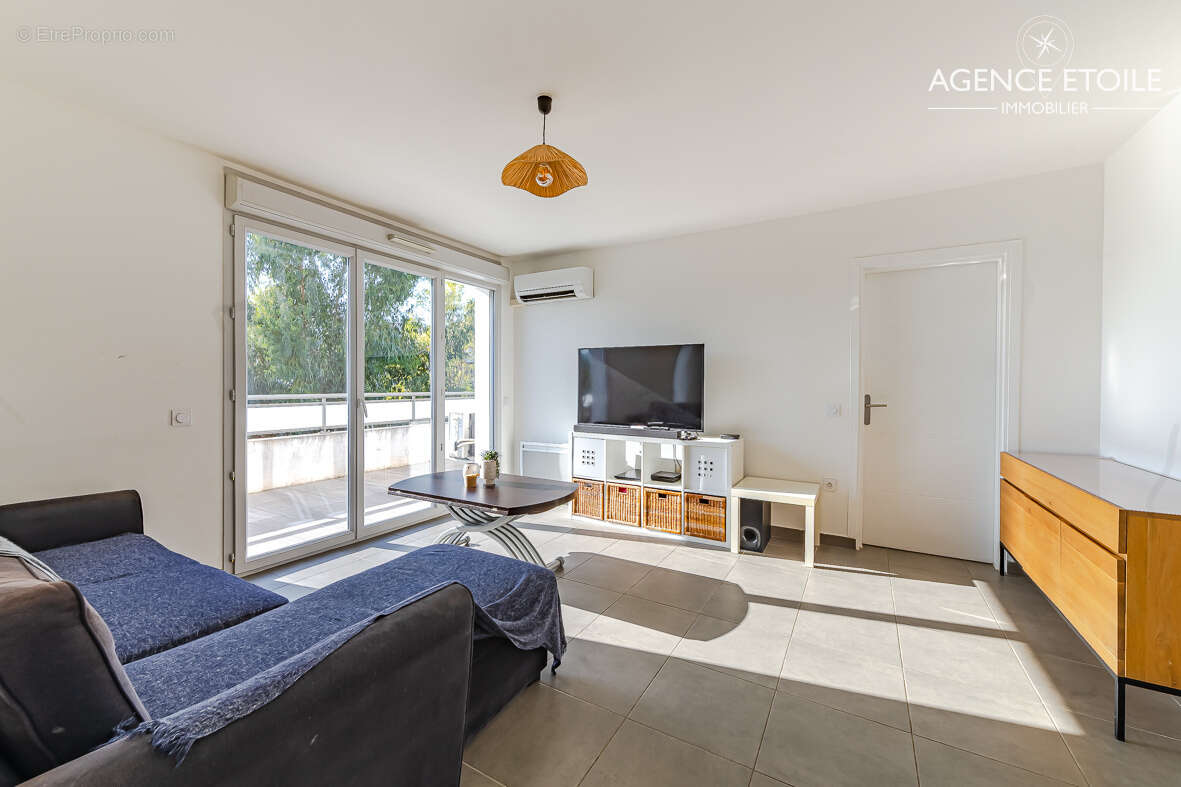 Exclusivité   Appartement T4 lumineux, dernier étage, terrasse 23 m2   Les Camoins - photo 9