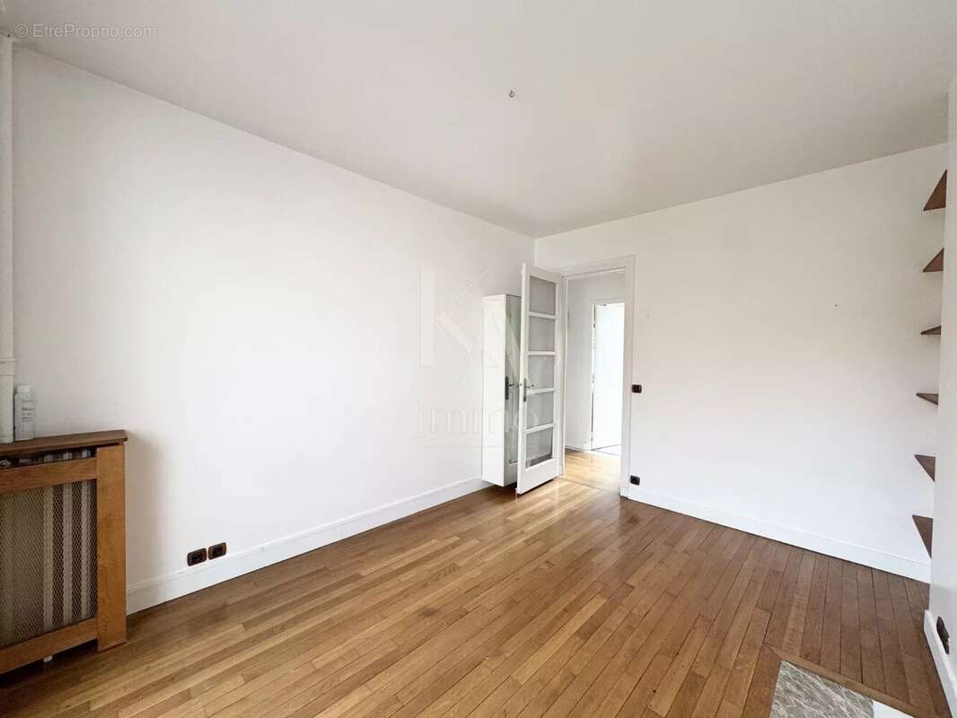 Appartement à NEUILLY-SUR-SEINE