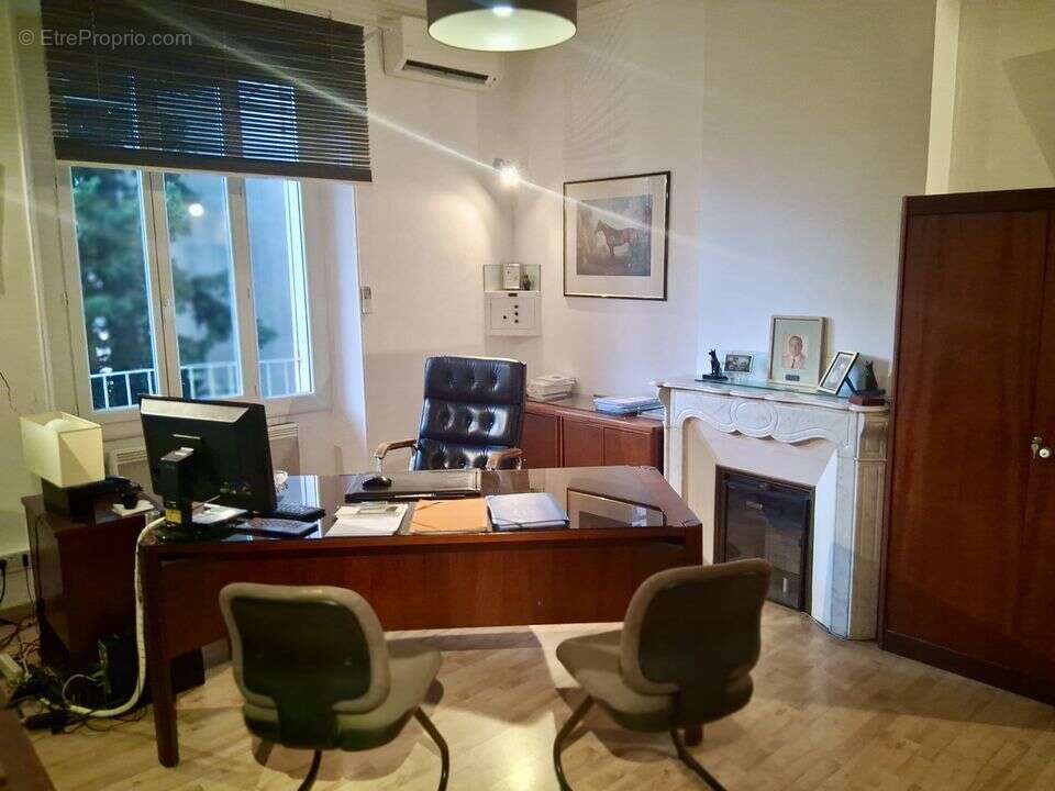 Appartement à MARSEILLE-4E