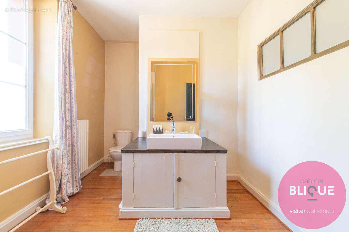 Maison à DOMEVRE-SUR-VEZOUZE