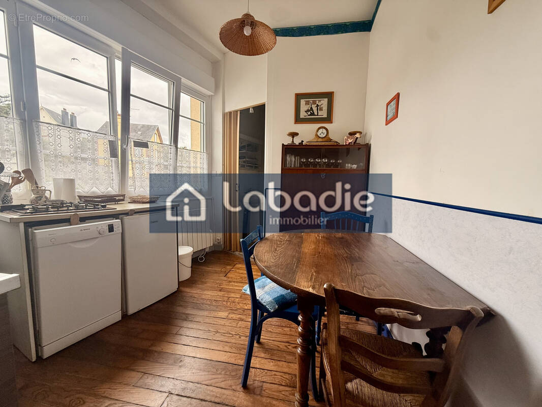 Appartement à SAINT-PAIR-SUR-MER
