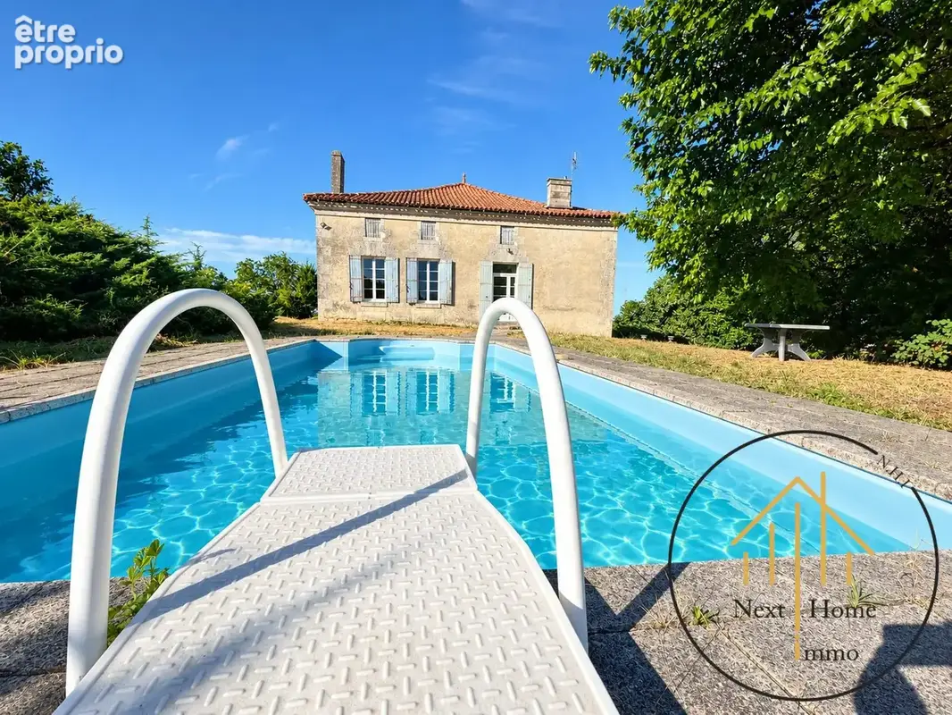 Maison 14 pièces 357 m² à vendre à Saint-Martial (16190) - photo 2