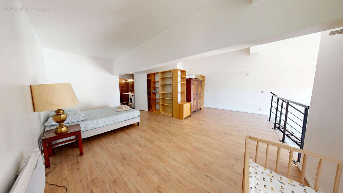 Appartement à AUBERVILLIERS