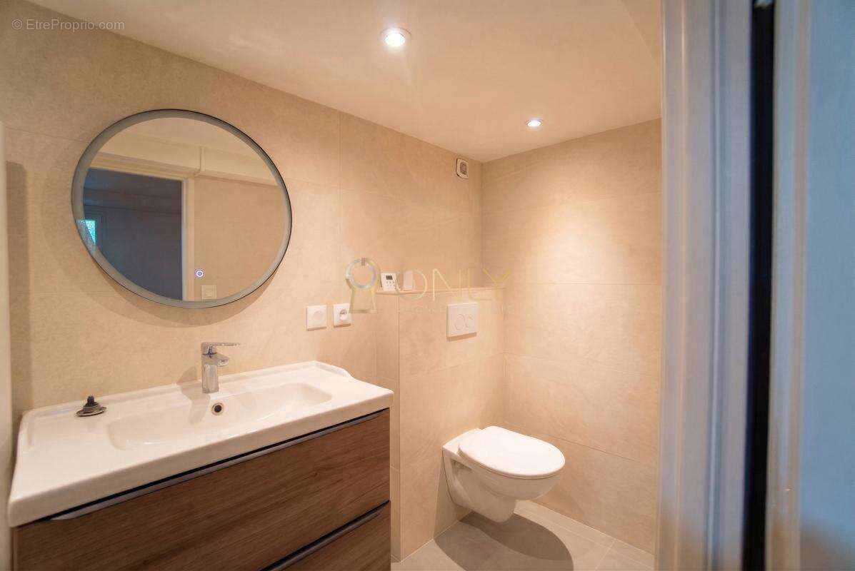 Maison à vendre de 110 m² sur FRANS - sous-sol complet - photo 19