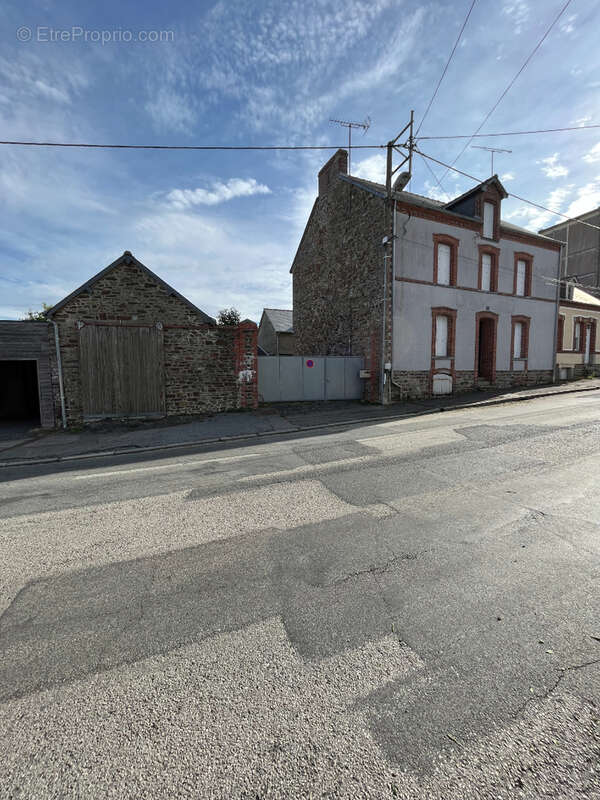 Maison à MARTIGNE-FERCHAUD