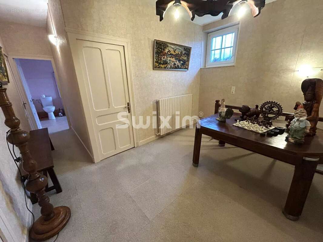 Maison à GIROLLES