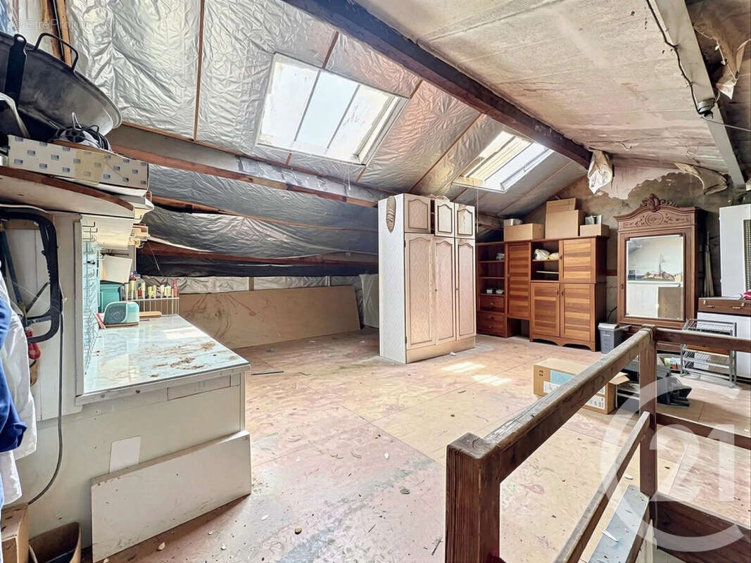 Maison 113 m² à Givors  - photo 10