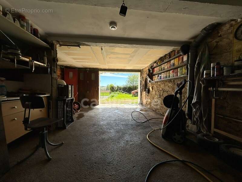 Maison à LANOUAILLE