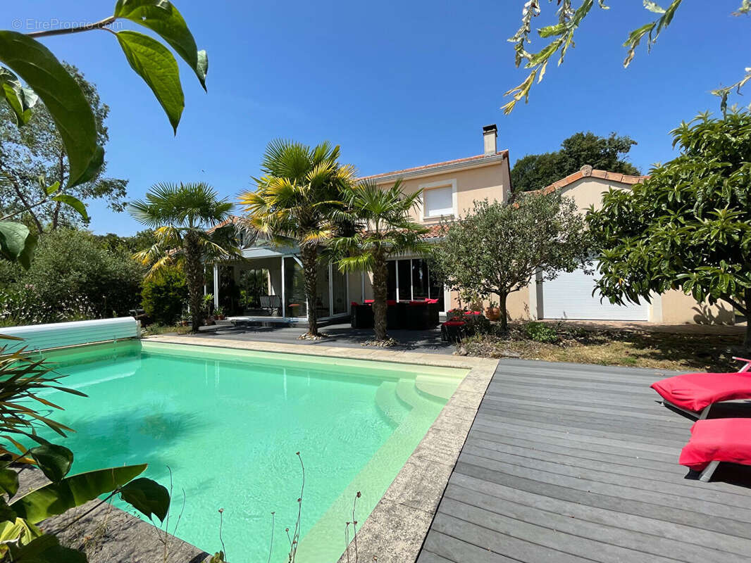 Maison à VOUNEUIL-SUR-VIENNE