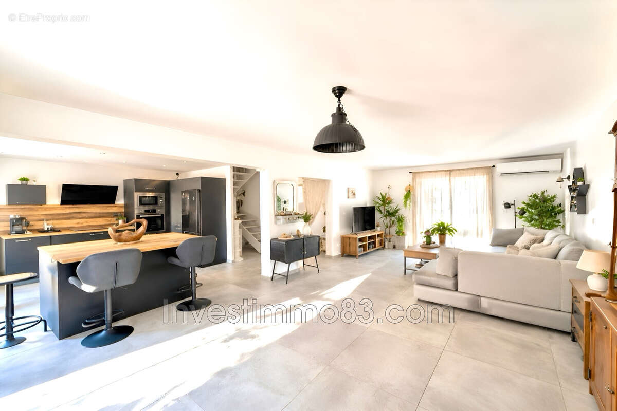 Maison 95 m² à Trets  - photo 8
