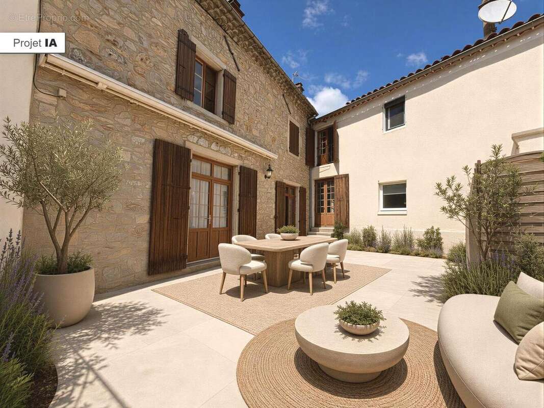   - Maison à VESSEAUX