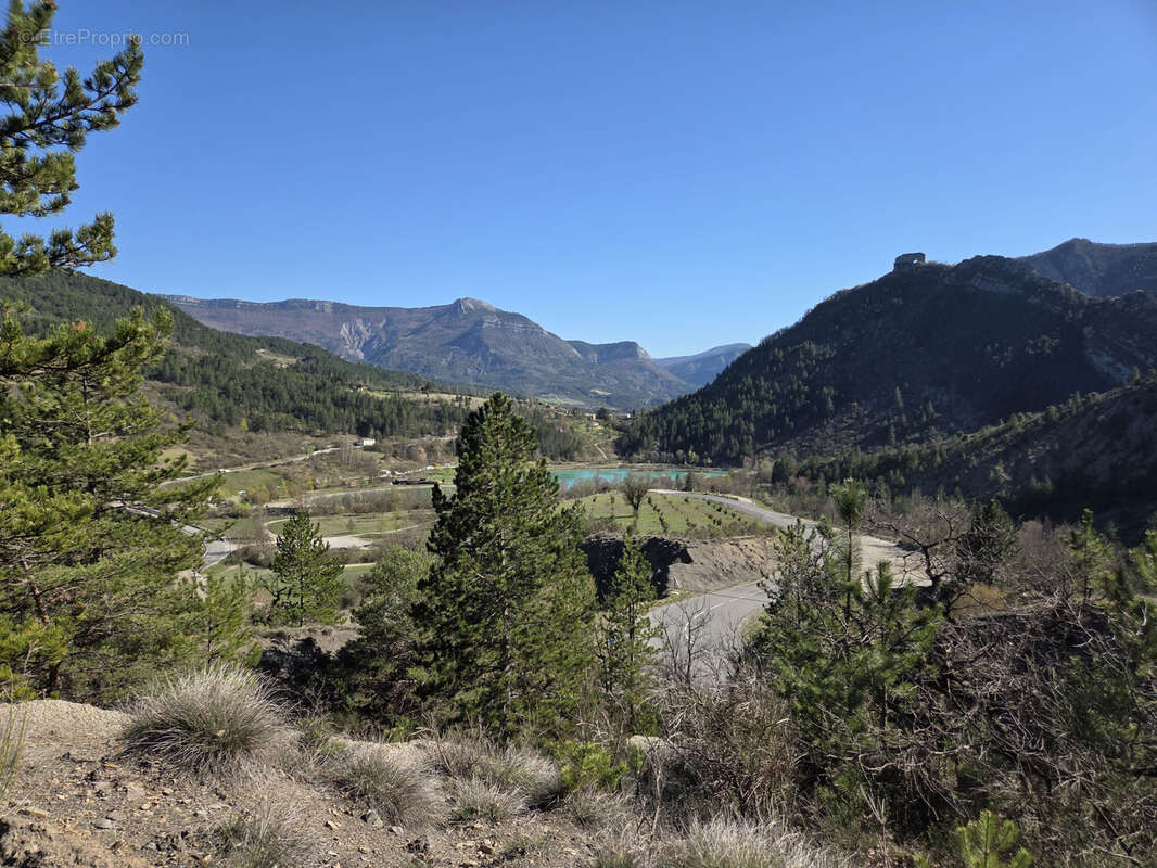 Autre à LA MOTTE-CHALANCON