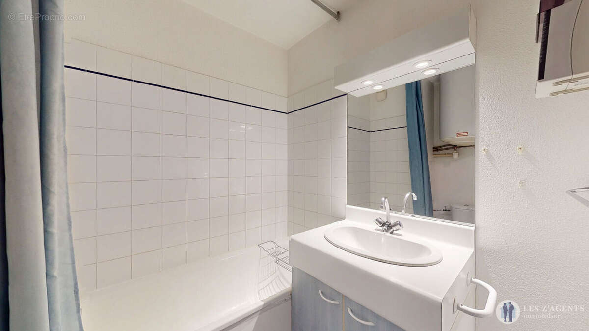 Appartement à SAINT-MARTIN-D'HERES