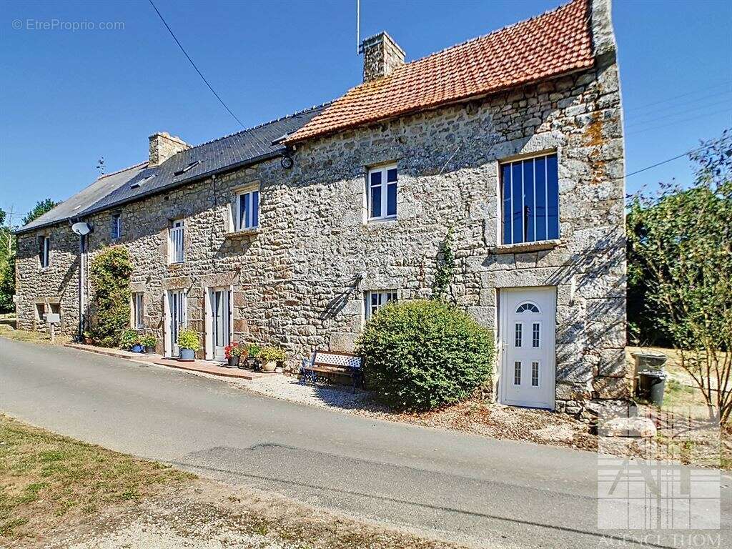 Maison à MEGRIT