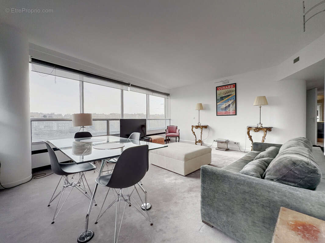 Appartement à PARIS-15E