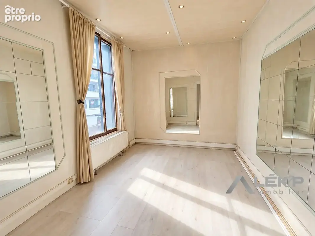 Appartement 340 m² à vendre à Nanterre (92000) - photo 5