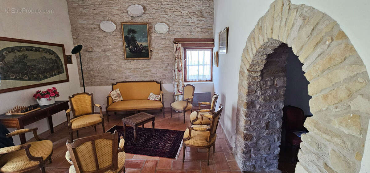Maison à SAINT-CLEMENT-DES-BALEINES