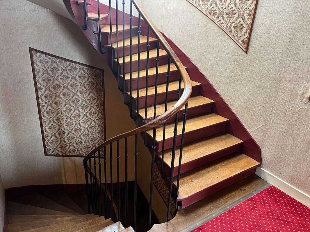 Maison à AUVERS-SUR-OISE