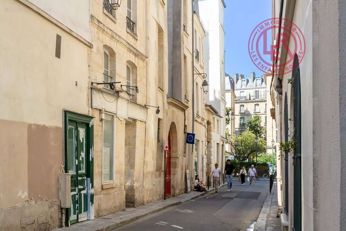 Appartement à PARIS-4E