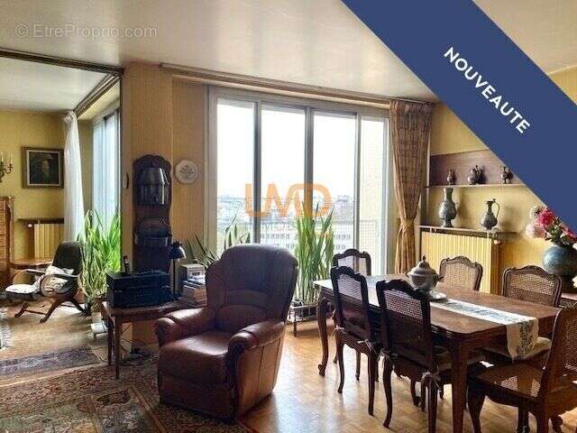 Appartement à PARIS-12E